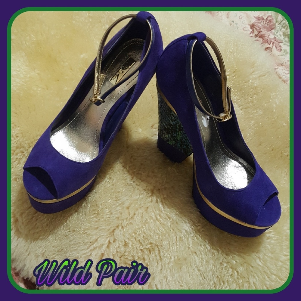 Wild Pair 'Jessicawp' Platform Peep Toe Heels